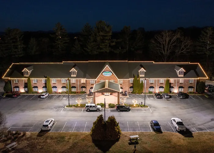 Mountain Inn & Suites Flat Rock